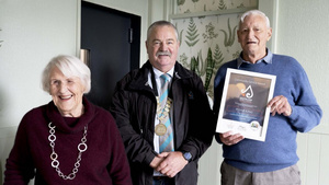 Winton volunteer Peter King receives Community Service Award